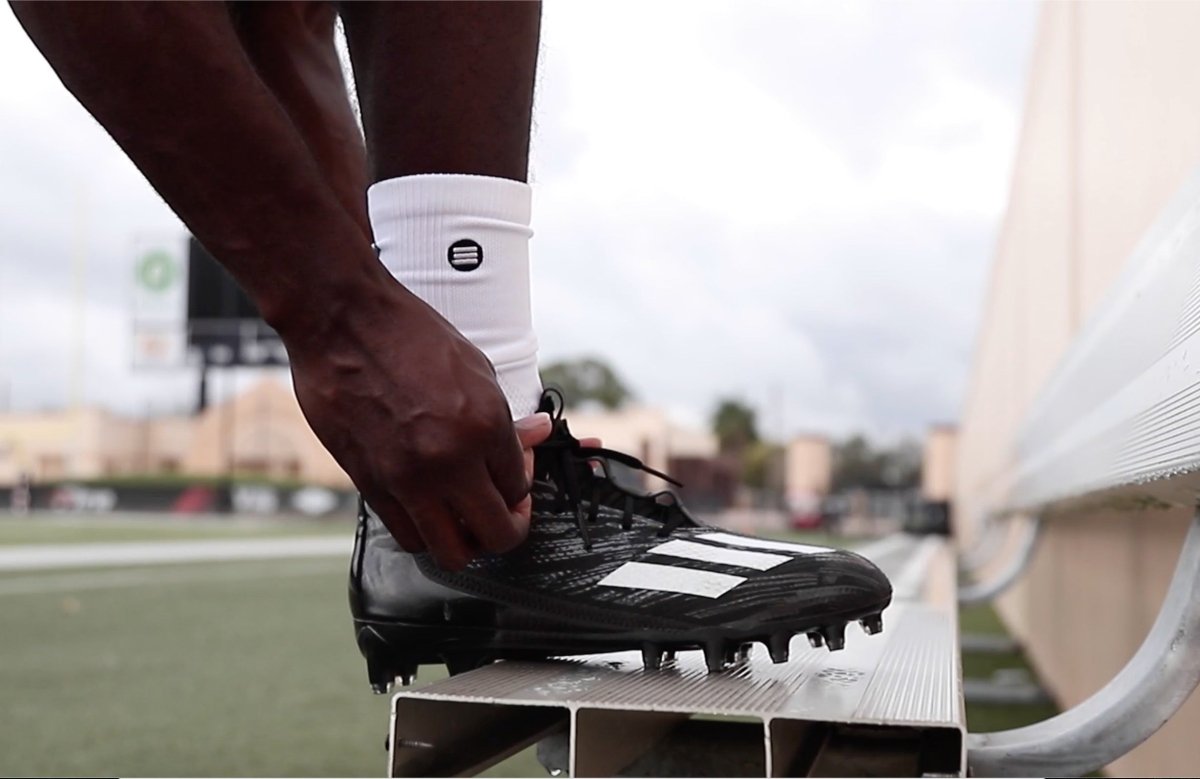 Cloud Tech Performance Socks - White